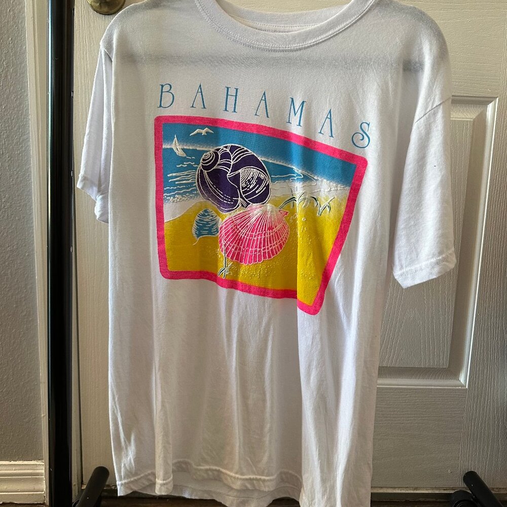 Vintage Bahamas Shirt Size M 60% Cotton & 40% Polyester